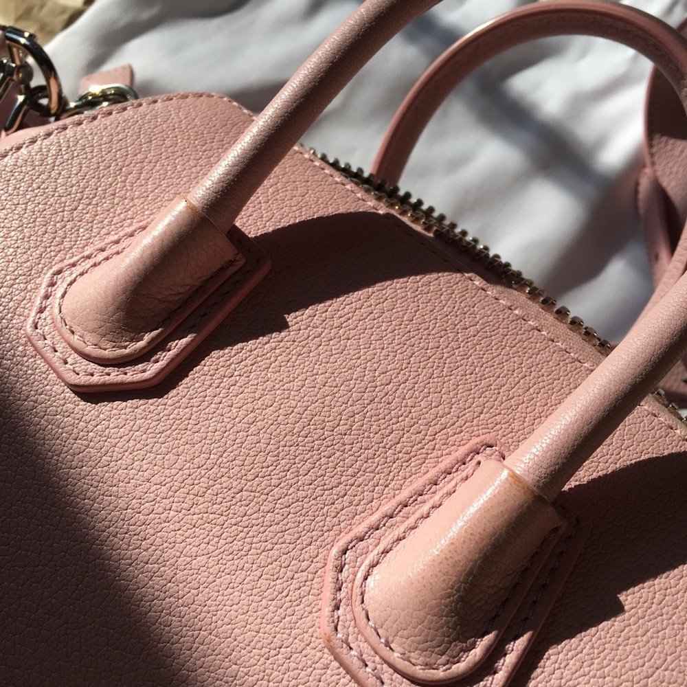 GIVENCHY Baby Pink Goat Skin Mini ANTIGONA Bag - Picture 6 of 8